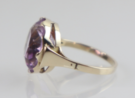 Vintage gouden ring facet geslepen amethist ca. 7 ct.