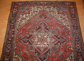 Groot Perzisch kleed Heriz 248 cm x 315 cm.