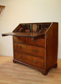 Antieke Engelse secretaire