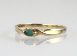 Antieke gouden ring met smaragd