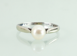 Art Deco 18 karaat witgouden ring met barok parel