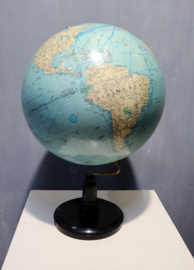 Vintage globe SVH