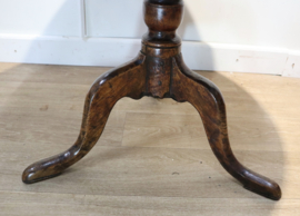 Antieke Engelse tilttoptafel, 18e eeuw