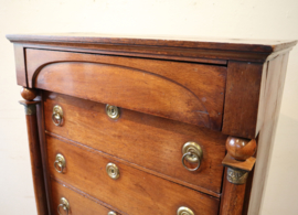 Antieke Hollandse chiffonière