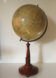 Antieke Nederlandse globe, Dr. Krausse/P. Räth ca. 1920