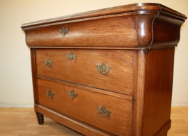 Antieke Hollandse commode, 19e eeuw.