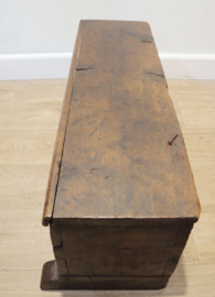 Antiek Spaans kistje, ca. 1600