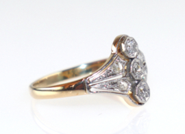 Elegante antieke opengewerkte gouden Art Deco ring met diamanten