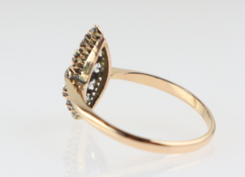 Antieke 18 karaat gouden ring, markiesring, met diamanten