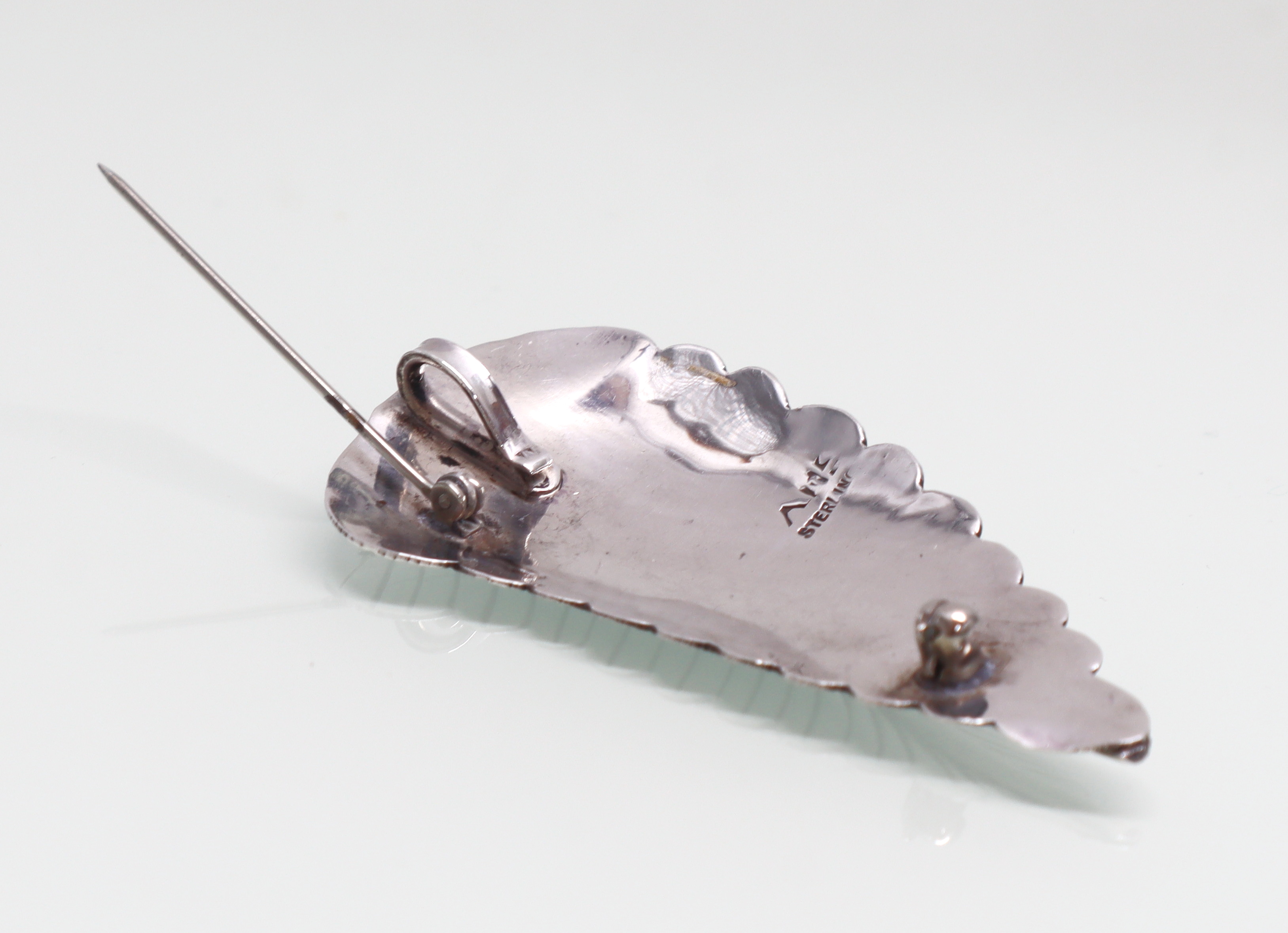 Zilveren hanger broche veer