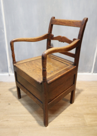 Antieke Engelse armstoel