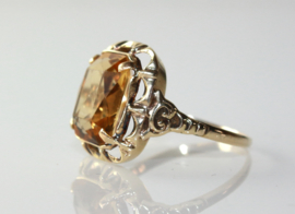 Antieke 14 karaat gouden ring met grote citrien