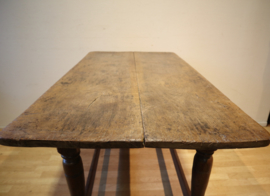 Antieke Hollandse kloostertafel