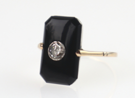 Prachtige antieke gouden Art Deco ring met onyx en diamant