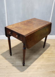 Antieke Engelse Pembroketafel, sidetable
