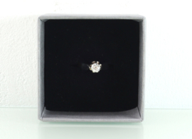 Antieke gouden solitair ring oud slijpsel diamant