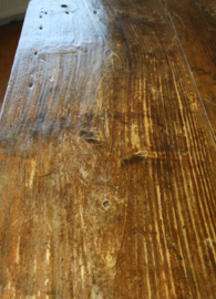 Antieke grenen tafel
