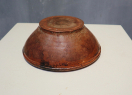 Twee aardewerk schalen