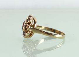 Vintage gouden ring met oranje saffieren
