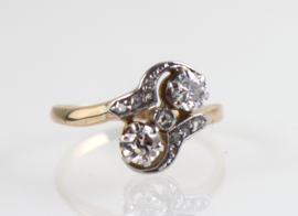 Antieke Art Deco gouden ring met diamanten