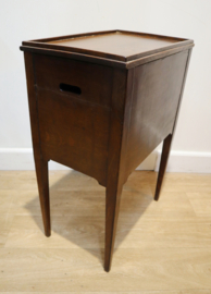 Antiek Hollands nachtkastje