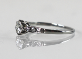 Antieke witgouden Art Deco ring met oudslijpsel diamant