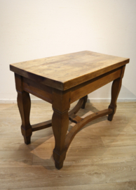 Antieke sidetable