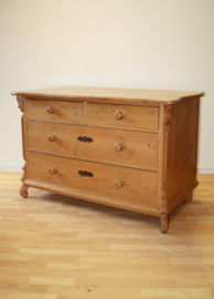 Antieke grenenhouten commode