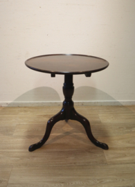 Antieke Engelse tilttop tafel