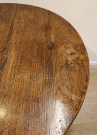 Antieke Engelse tilttop tafel