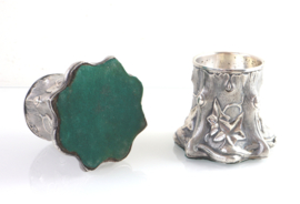 Set zilveren Jugendstil zoutvaatjes boomstronk met klimop, ca. 1900