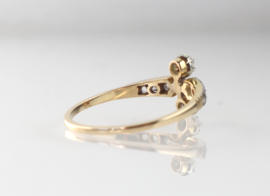 Antieke gouden ring met roosdiamanten