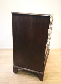 Antieke Engelse commode, 18e eeuw