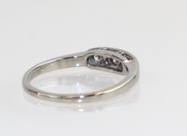 Witgouden ring met drie diamanten, briljanten