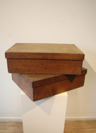 Twee antieke houten opbergdozen