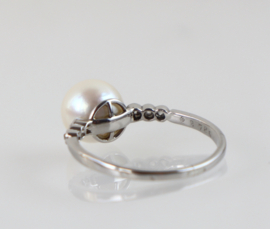 Art Deco platina ring met parel en diamantjes