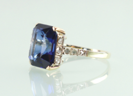 Antieke gouden Art Deco ring met saffier en diamant