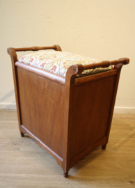 Jugendstil pianokrukje met lectuurbakje