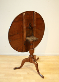 Antieke Engelse Tilltoptafel