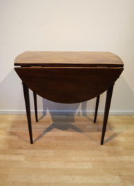 Antiek Hollands hangoortafeltje, sidetable
