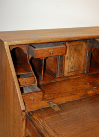 Antieke Engelse secretaire