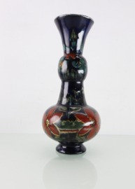 Plateel vaasje Rozenburg 1895