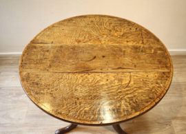 Antieke Engelse tilttop tafel, 18e eeuw