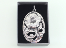 Grote zilveren Jugendstil hanger