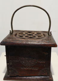 Antiek kerfsnede stoofje, 1770