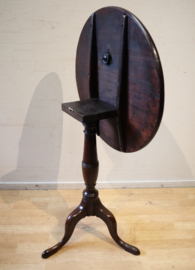 Antiek Engels tilt top tafeltje