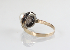 Antieke Art Deco gouden ring met parel en diamantjes