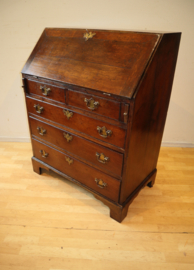 Antieke Engelse secretaire