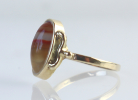 Vintage gouden ring met streepagaat