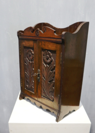 Jugendstil wandkastje